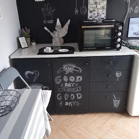 Comfy Studio Lamia Luaran gambar